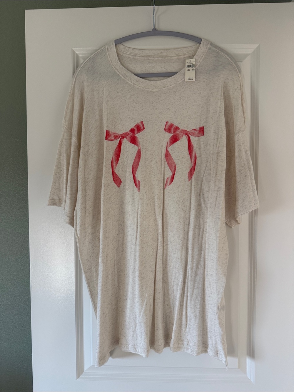 Aerie Women’s Cream Short Sleeve Top with Red Bow Print
